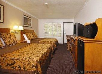 Hotel Desert & 3*